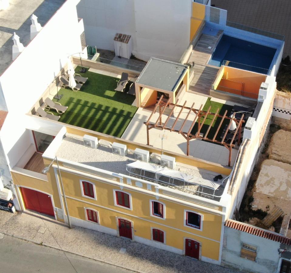 Casa Amarela Guesthouse البوفيرا المظهر الخارجي الصورة